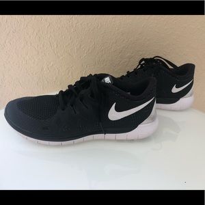 Nike Free 5.0 Women’s Black Sneaker - Size 8.5